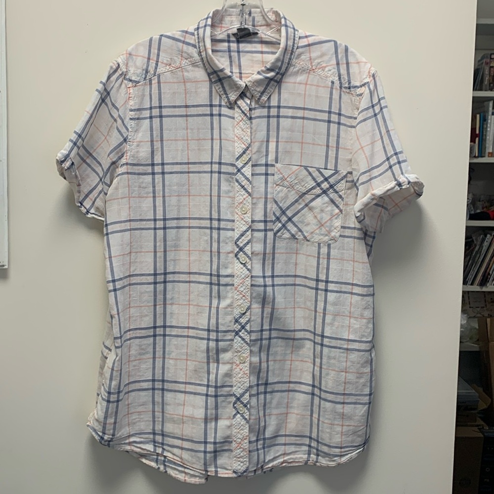 Eddie Bauer Women’s Navy, Peach & White Plaid Short Sleeve Shirt XL